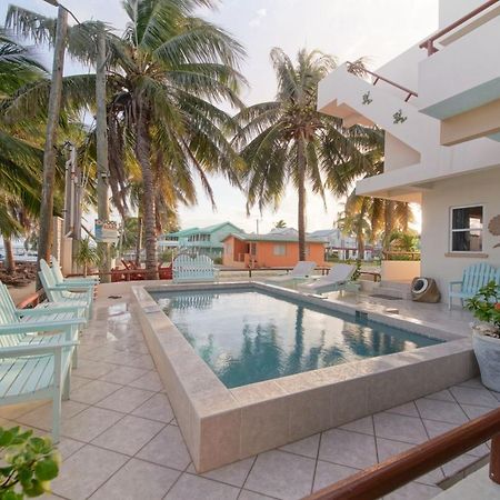 Pura Vida Inn 키코커 외부 사진