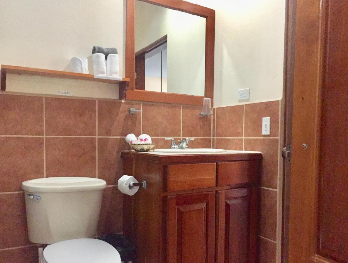 Pura Vida Inn 키코커 외부 사진